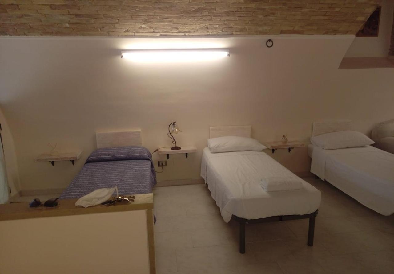 Residenza L'Orologio Hotell Bernalda Exteriör bild