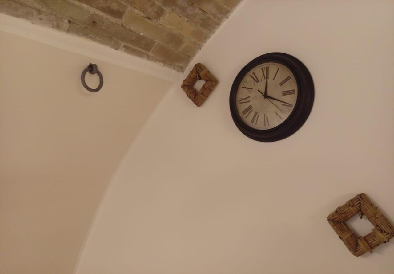 Residenza L'Orologio Hotell Bernalda Exteriör bild